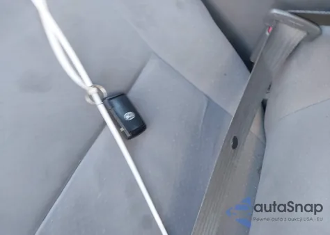 2008 Toyota Prius z USA, uszkodzony, nr VIN JTDKB20UX83404869